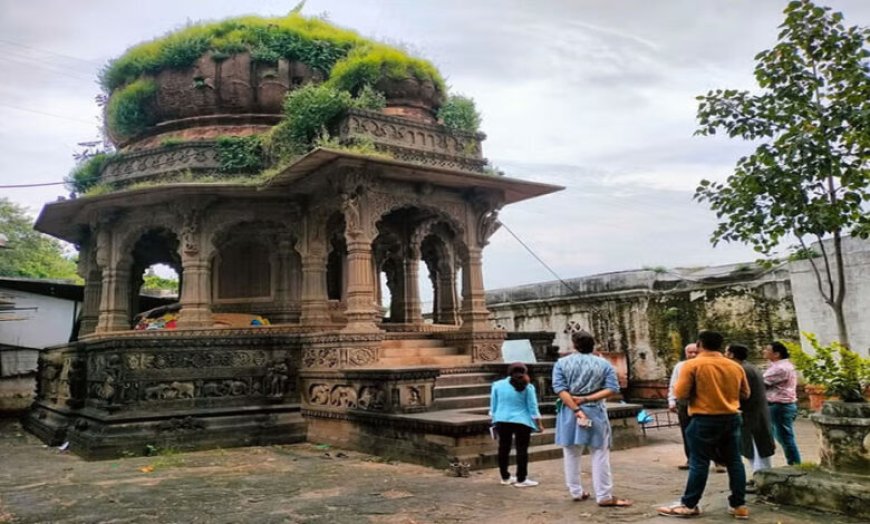 महेश्वर में मुक्ताबाई और यशवंतराव की छत्री का जीर्णोद्धार उनके वंशजों द्वारा किया जाएगा